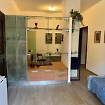 Pool Seaview تاورمينا